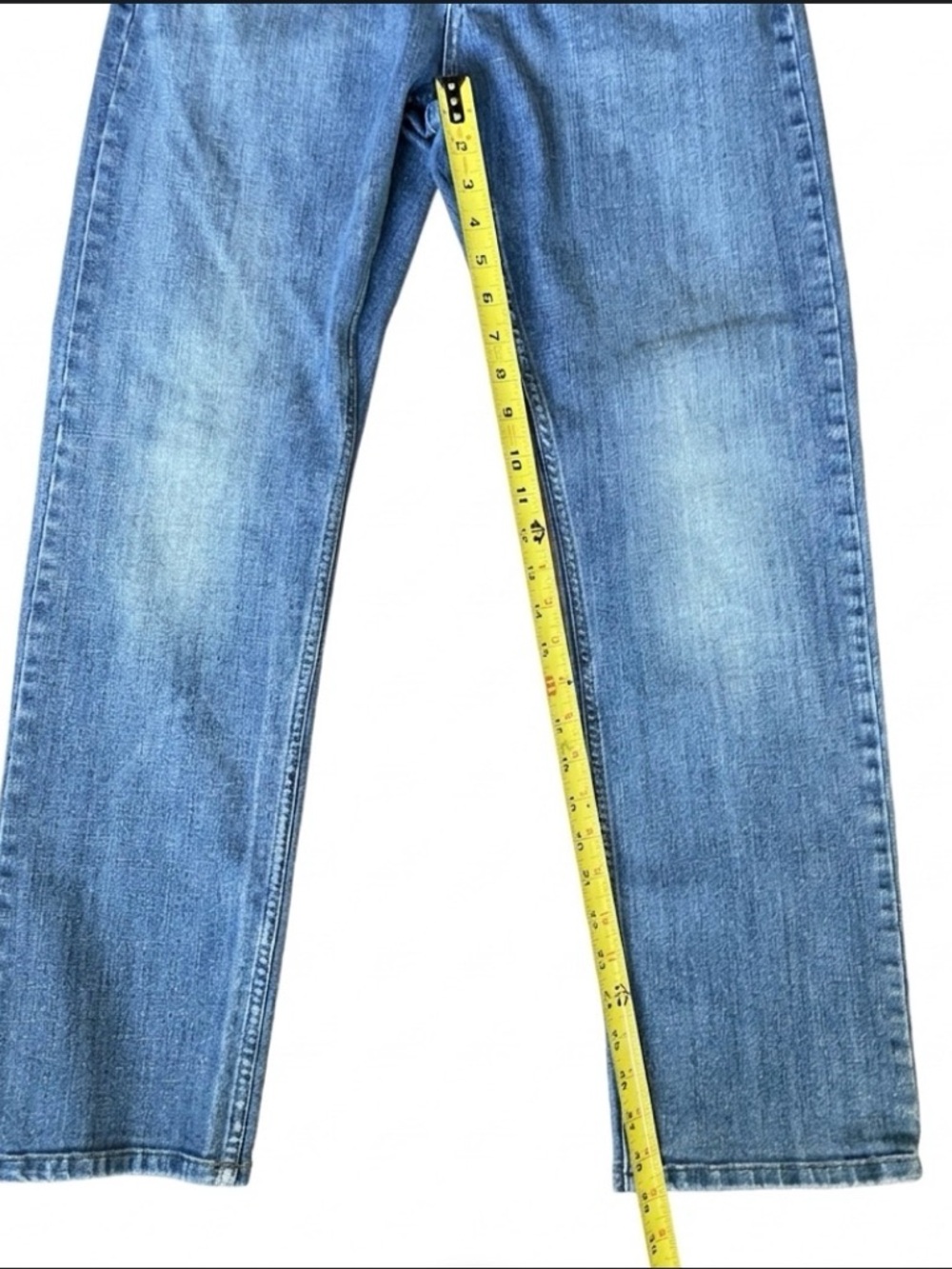Wrangler Jeans Men’s Medium Wash Blue Straight Leg Regular Fit - Picture 4 of 8